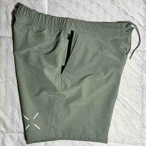 Foundation Shorts 7”